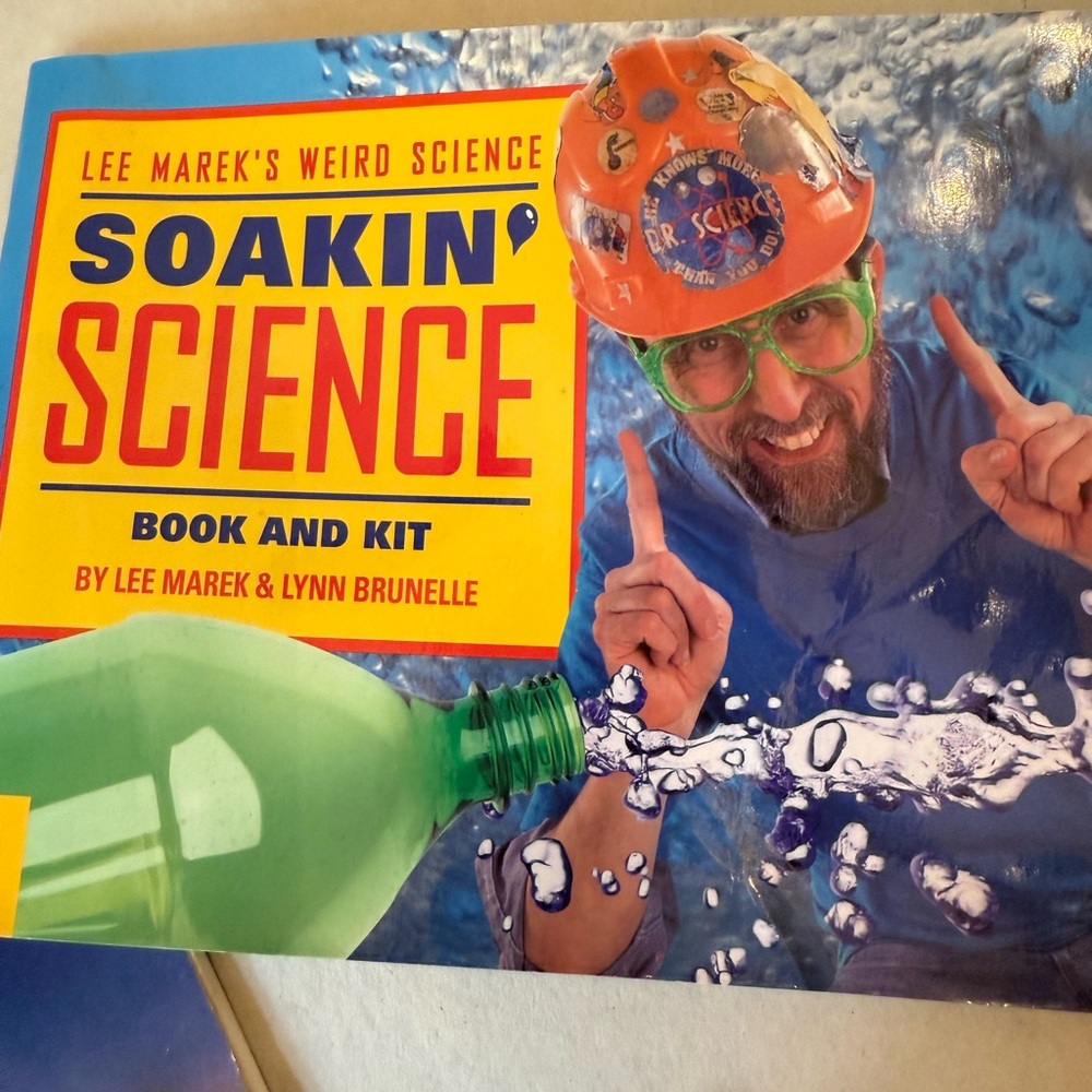 Assorted books - Picture 7 of 7